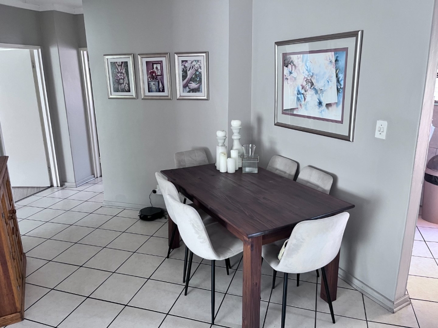 3 Bedroom Property for Sale in Langenhovenpark Free State